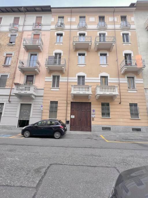 Appartamento Spazioso Vicino Al Centro ตูริน ภายนอก รูปภาพ