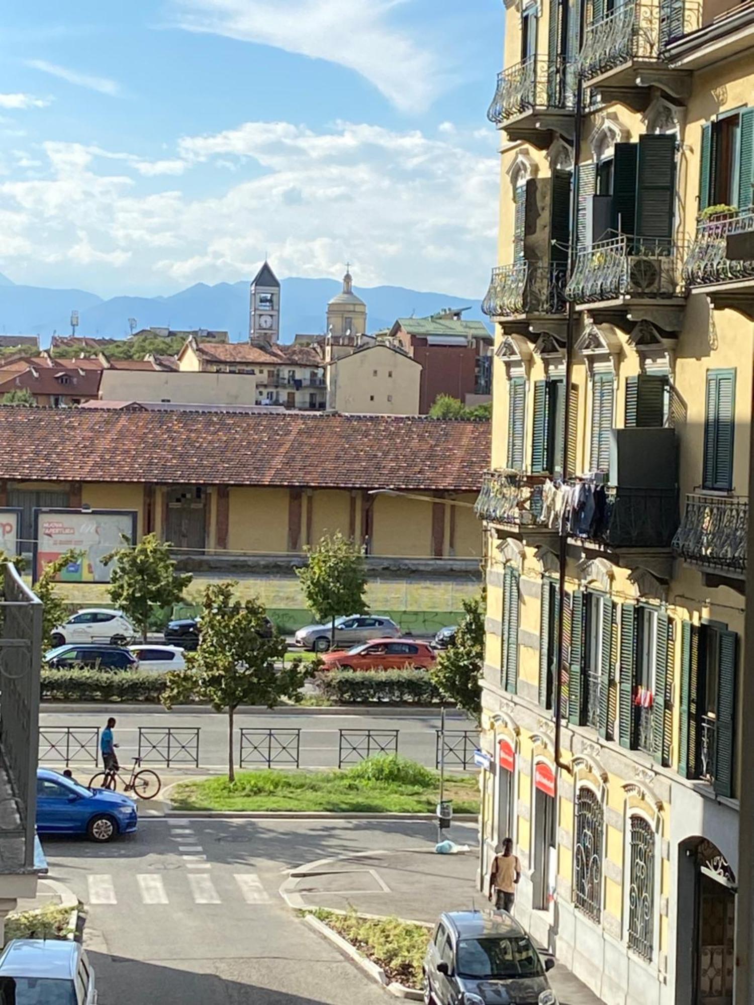 Appartamento Spazioso Vicino Al Centro ตูริน ภายนอก รูปภาพ